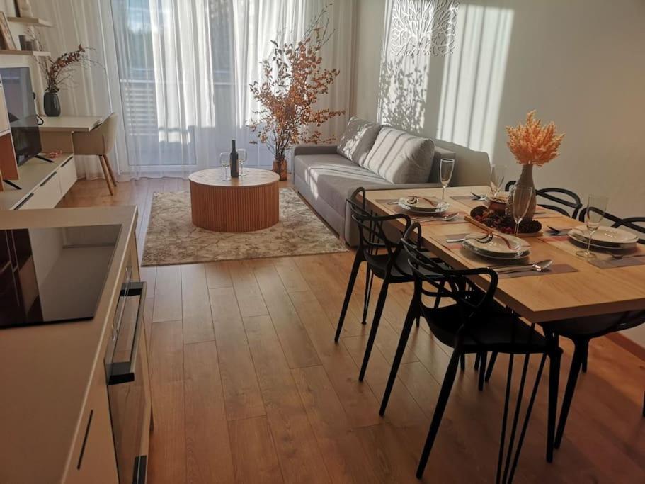 M&M2 Apartment Near Center With Free Parking - Ac كَشّا المظهر الخارجي الصورة