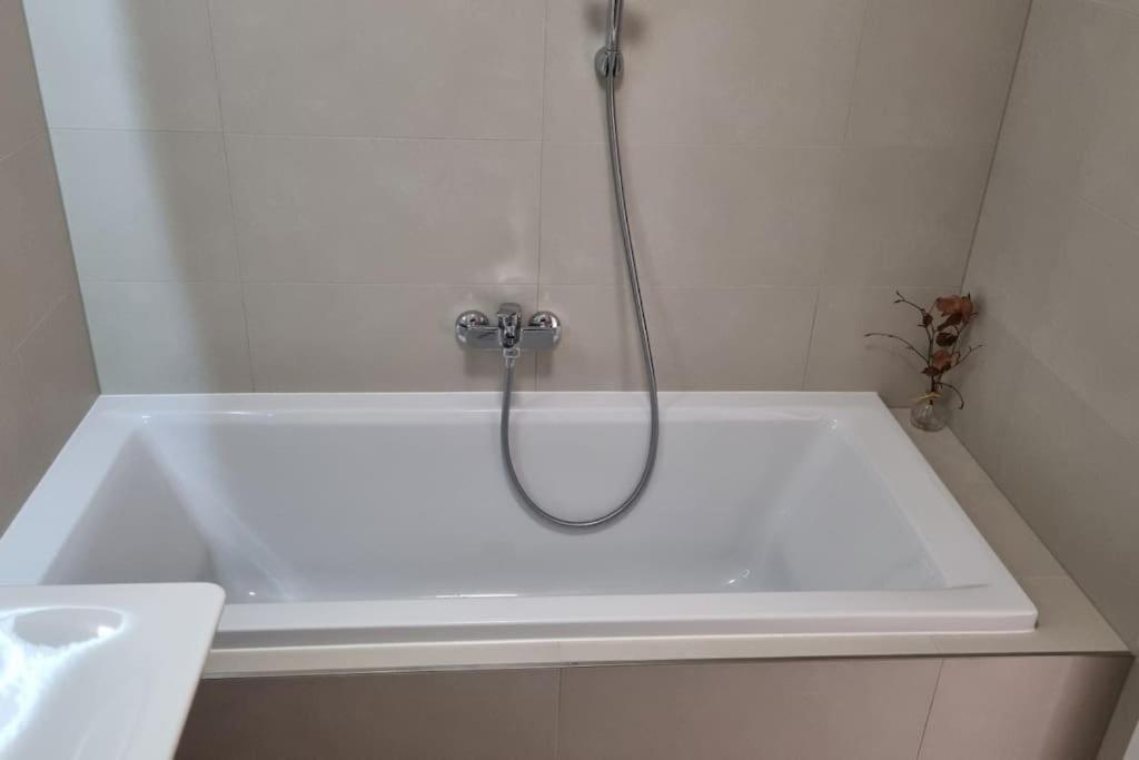 M&M2 Apartment Near Center With Free Parking - Ac كَشّا المظهر الخارجي الصورة